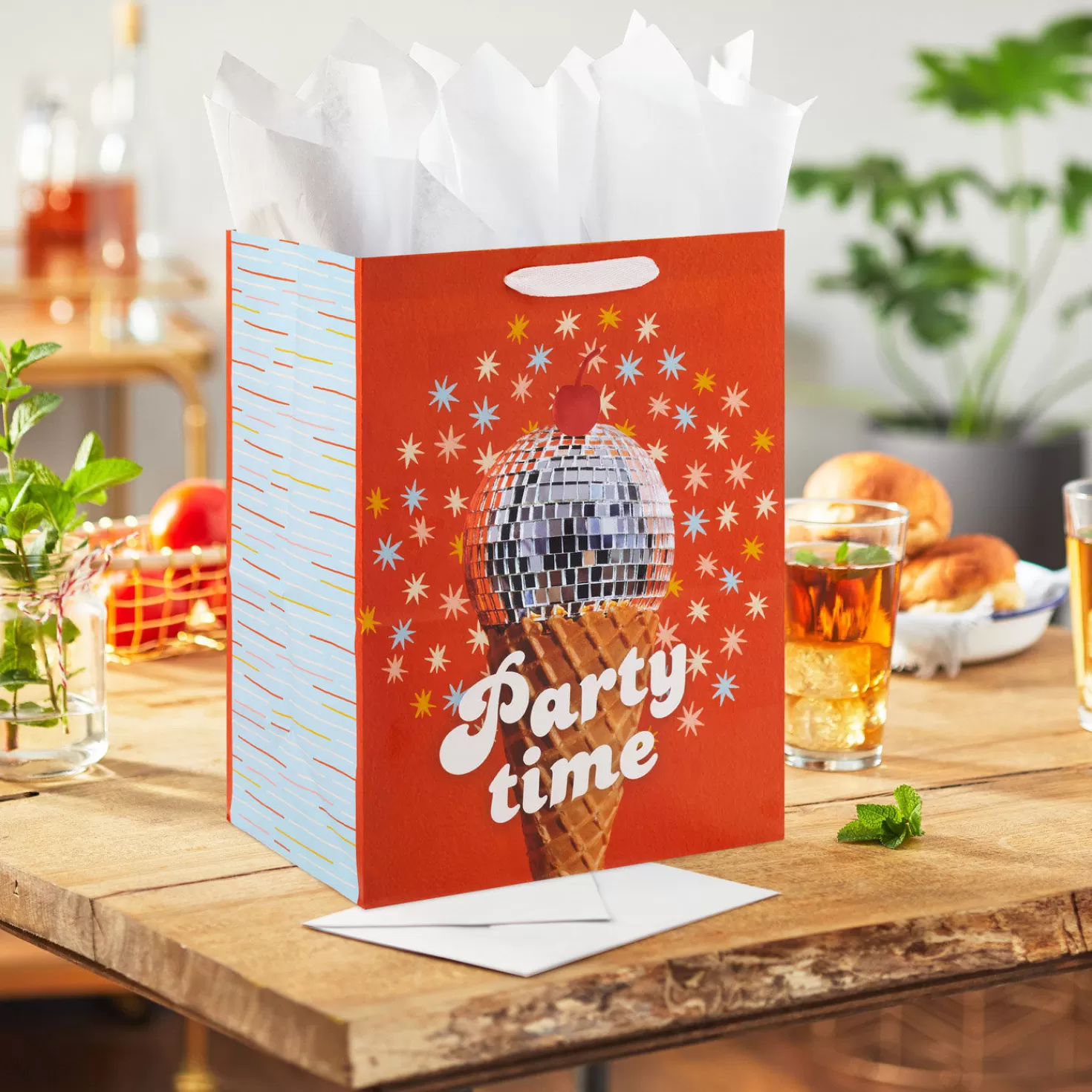 Birthday>Hallmark 13" Party Time Large Gift Bag