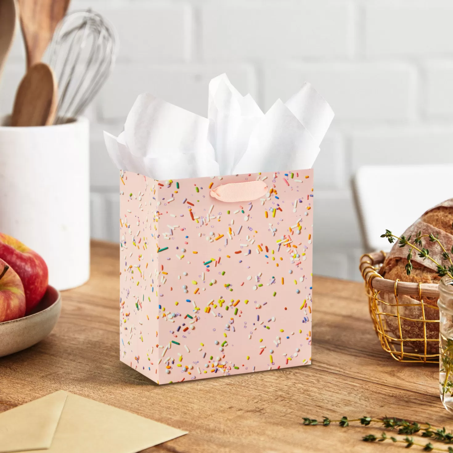 Birthday>Hallmark 6.5" Sprinkles On Pink Small Gift Bag