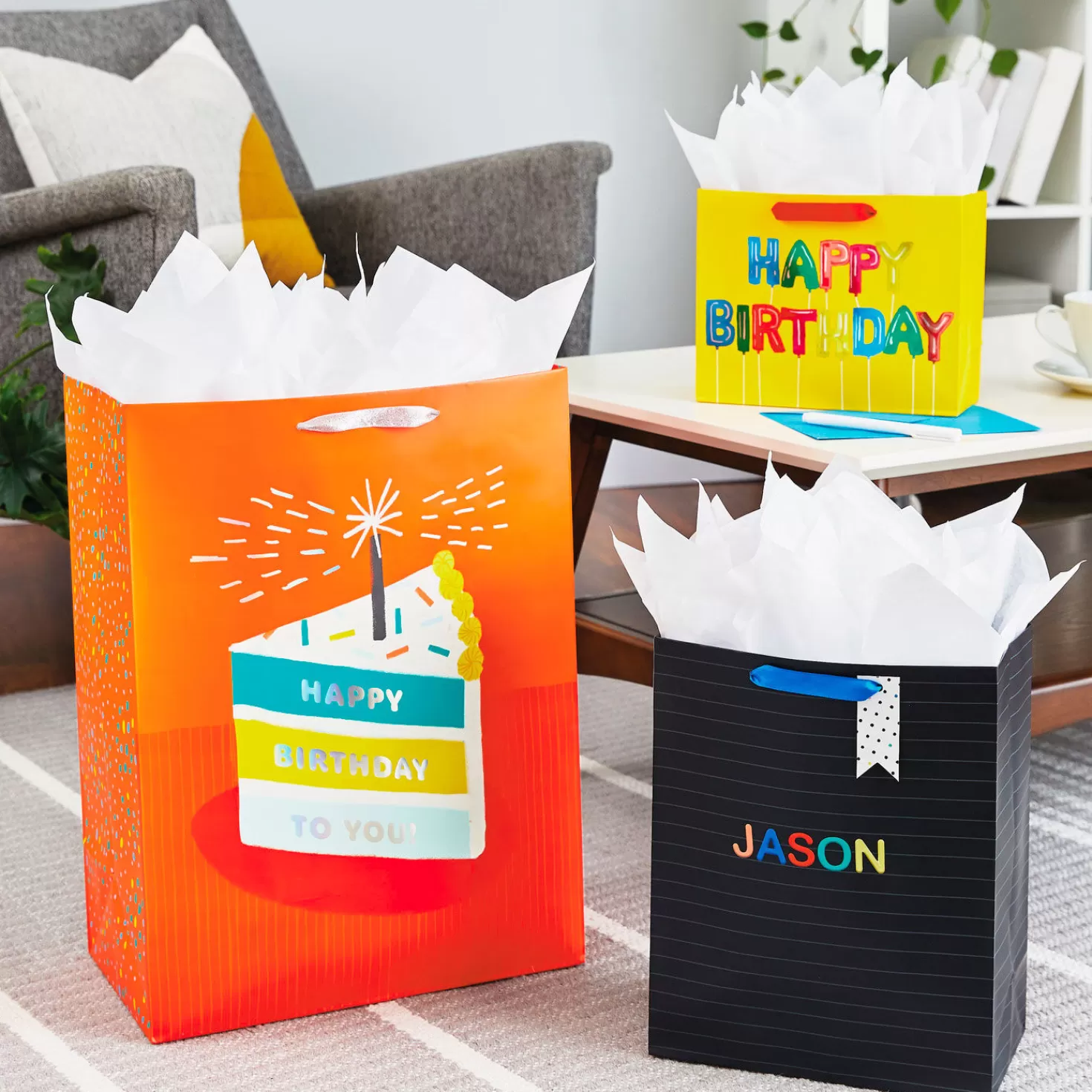 Birthday>Hallmark 7.7" Happy Birthday Letter Balloons Medium Horizontal Gift Bag