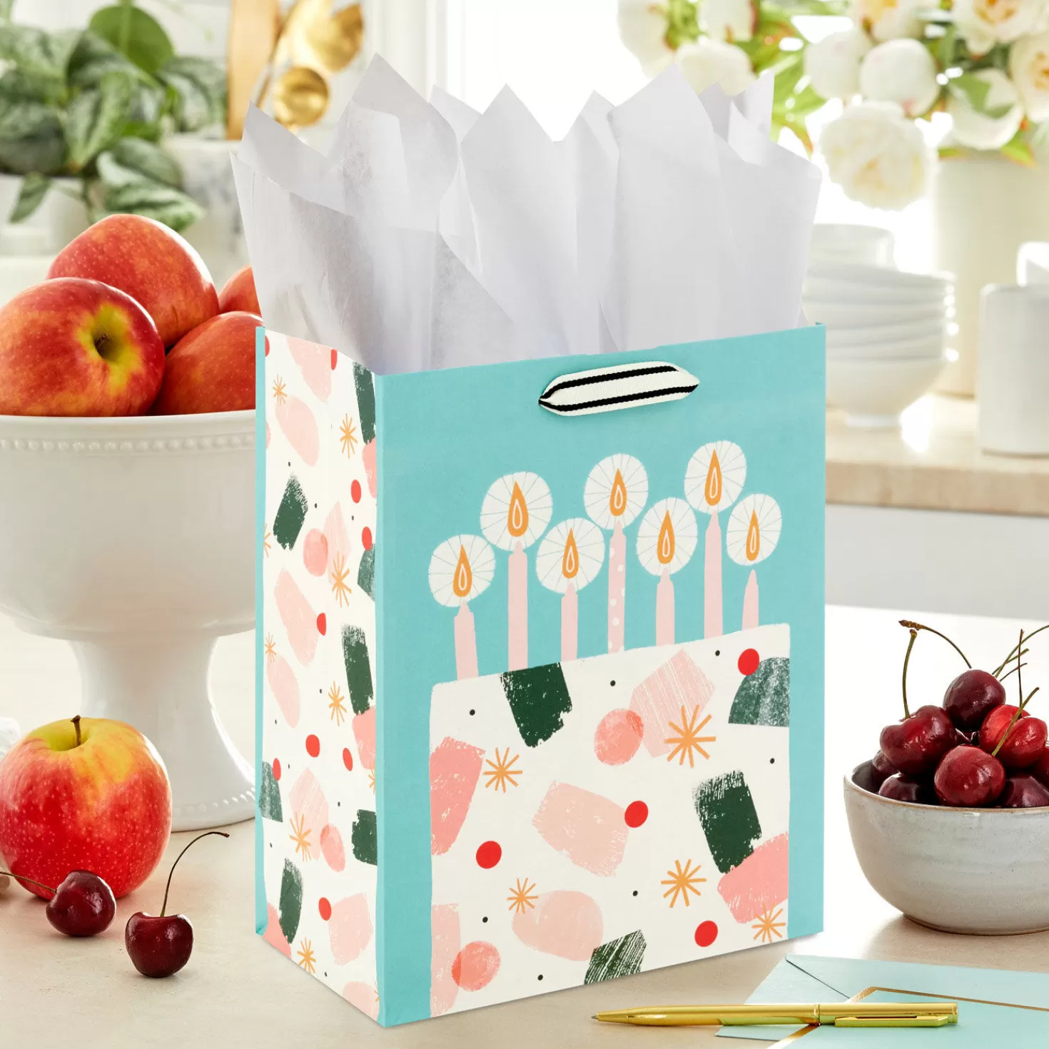 Birthday>Hallmark 9.6" Modern Birthday Cake On Mint Green Medium Gift Bag