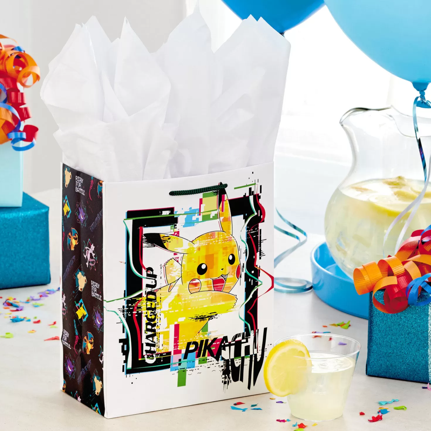 Birthday>Hallmark 9.6" Pokemon Pikachu Charged Up Medium Gift Bag