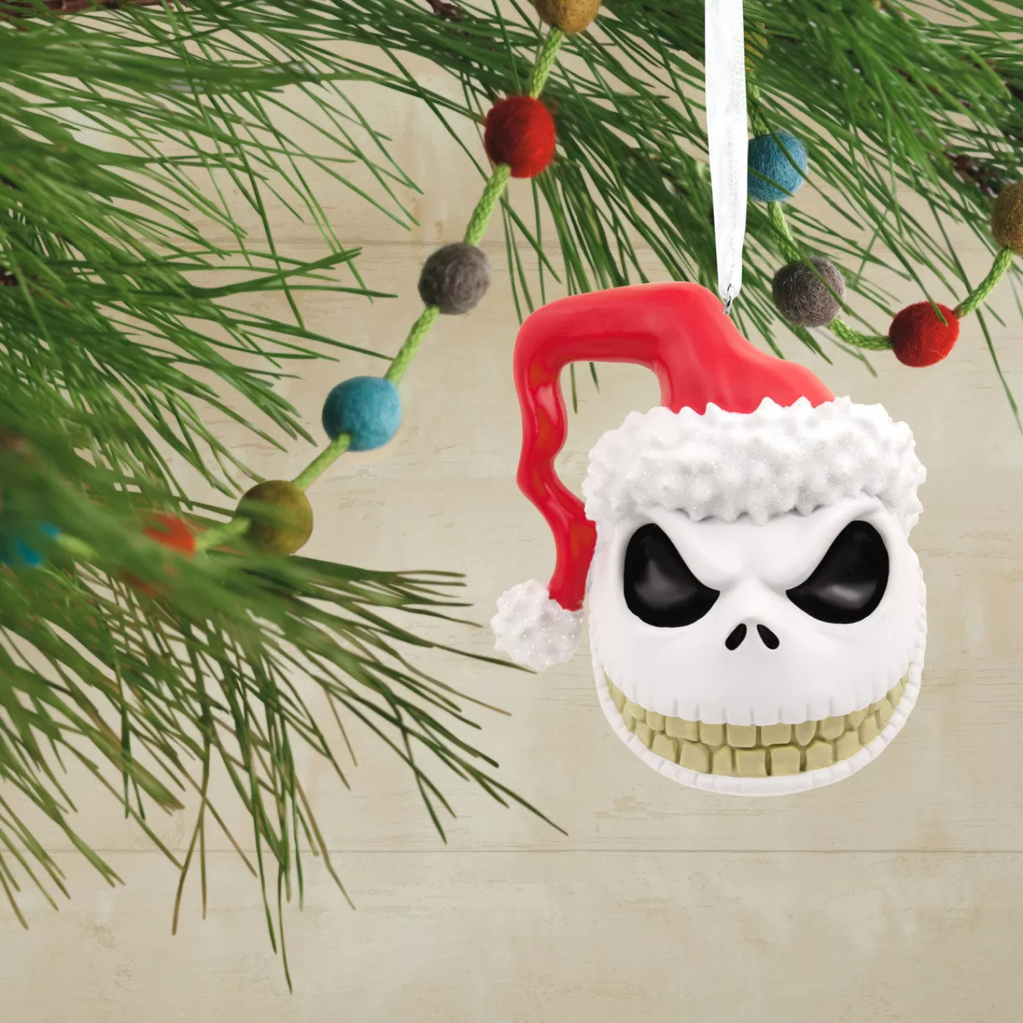 Halloween (10/31)>Hallmark Disney Tim Burton's The Nightmare Before Christmas Jack Skellington Head Ornament