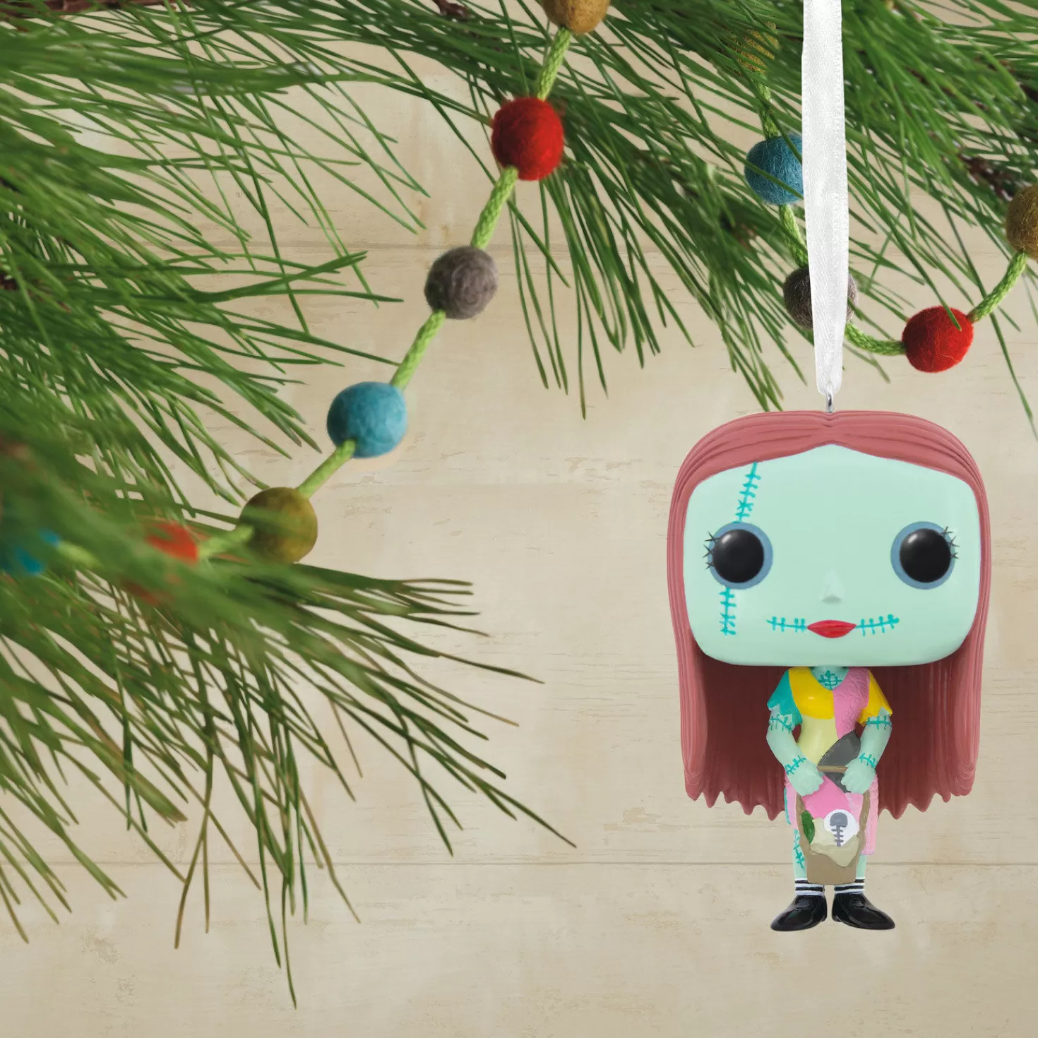 Halloween (10/31)>Hallmark Disney Tim Burton's The Nightmare Before Christmas Sally Funko Pop!® Ornament