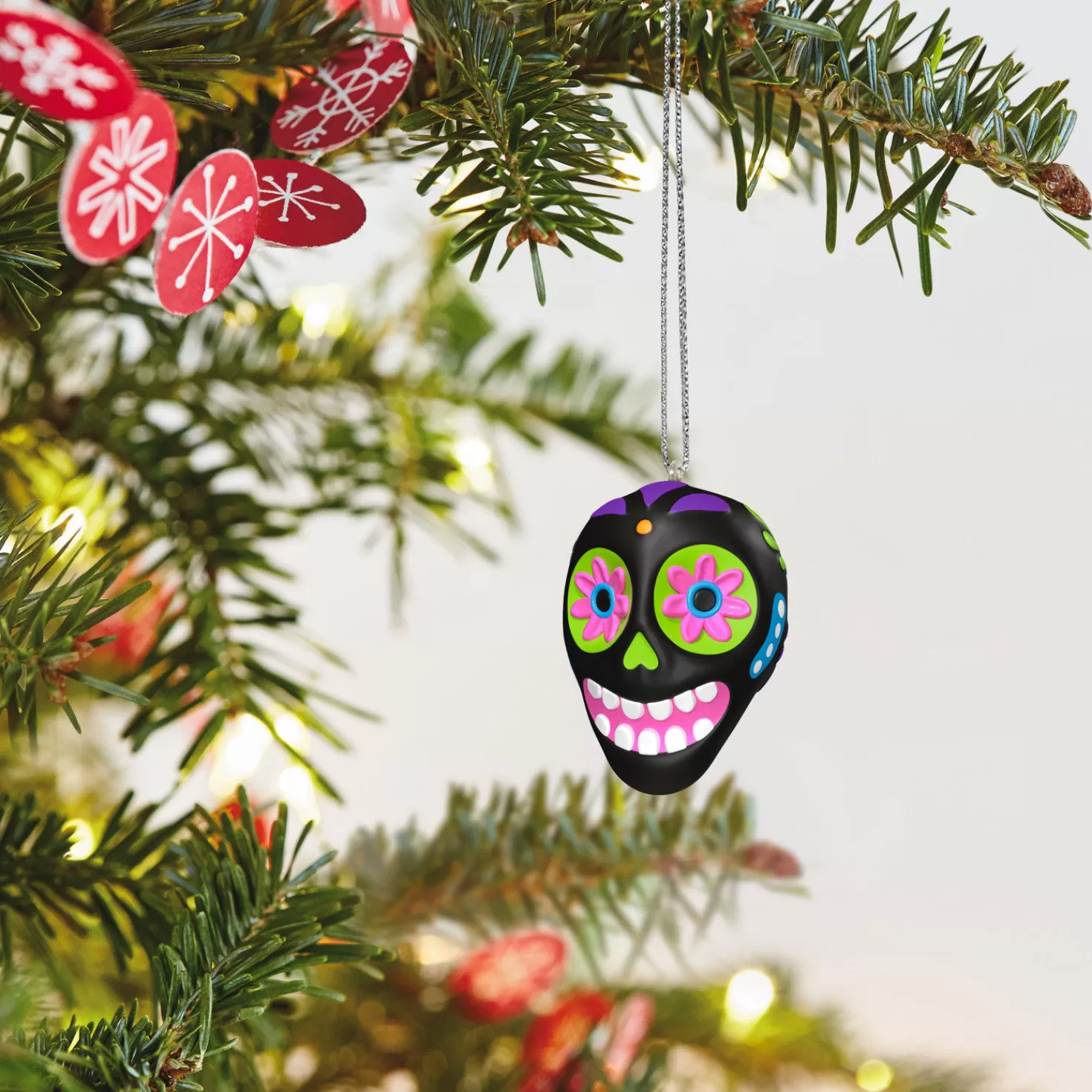 Halloween (10/31)>Hallmark Mini Sweet Sugar Skull Ornament, 1"
