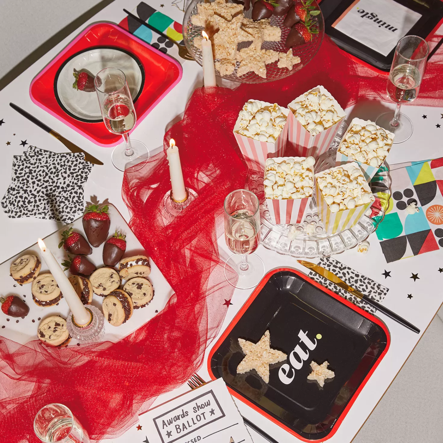 Online Mod Graphics Party Essentials Set Graduation